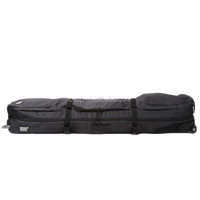 30L 通気性 ブラック アウトドア スポーツバッグ パッド入りストラップ付き