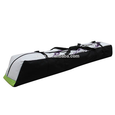 カスタムブラックナイロンスポーツダッフルバッグ、ラップトップコンパートメント付き